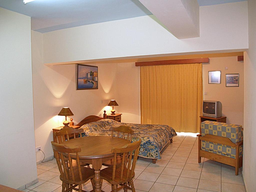 Palm Sea Beach Hotel Apartments Λάρνακα Δωμάτιο φωτογραφία